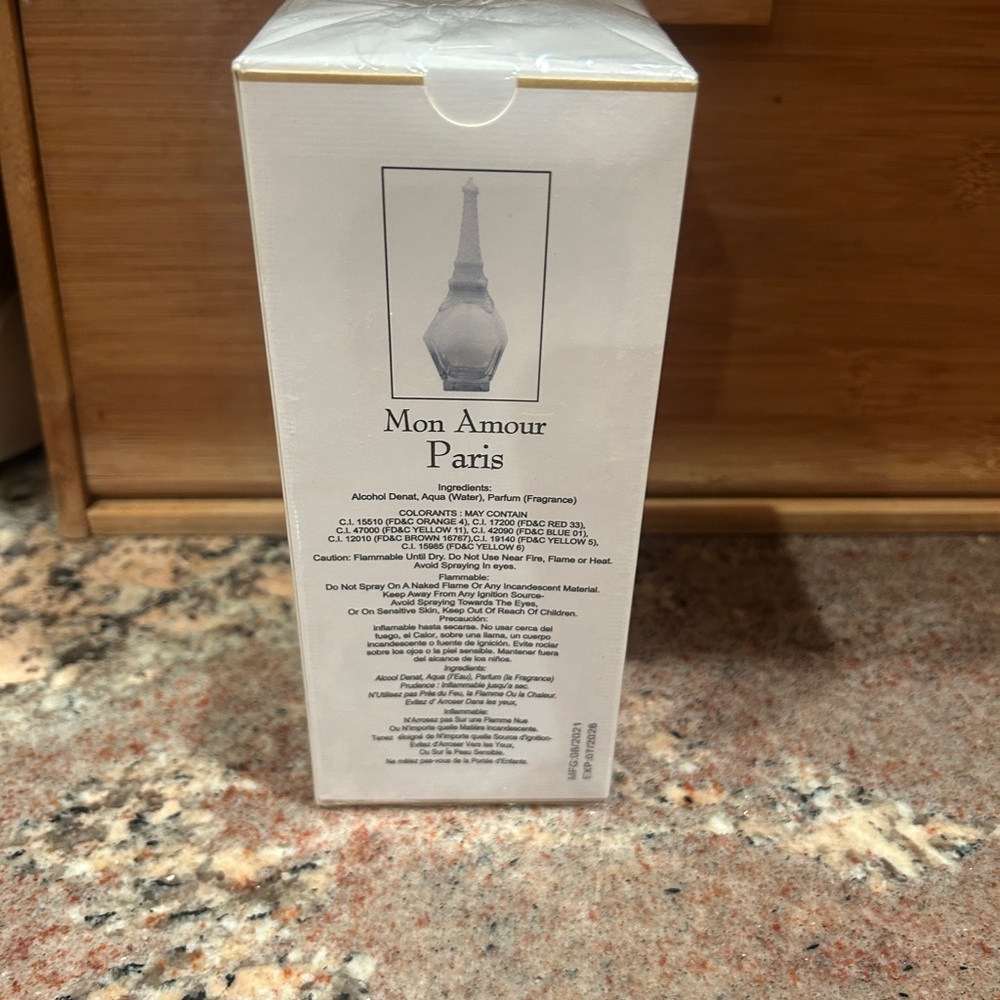 Mon Amour Paris
Brand New in plastic!
3.06 ounces - Picture 3 of 4